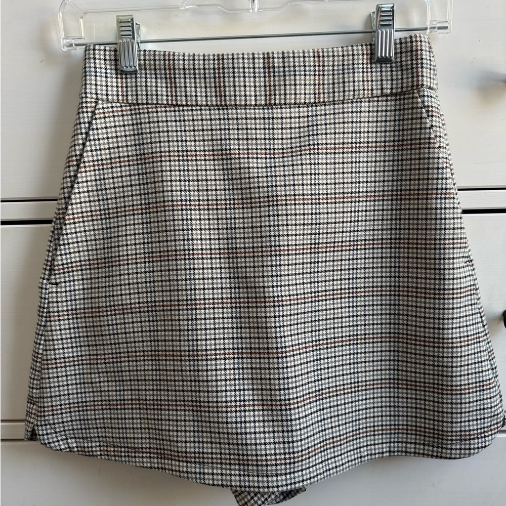 Zara Black and White Checkered Mini Skort
